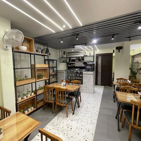 Motimahal Inn Haldwāni Exteriör bild