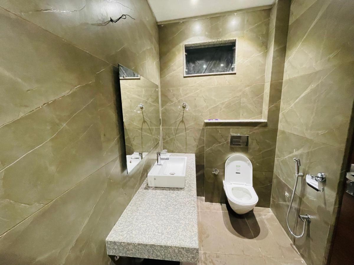 Motimahal Inn Haldwāni Exteriör bild